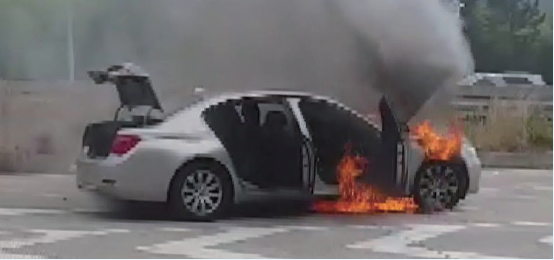 BMW Car Catching Fire on a Highway in August (ytn.co.kr)