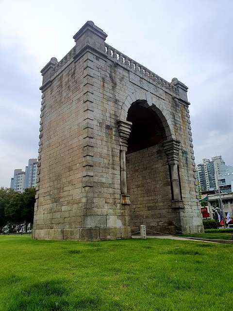 Dongnimmum Gate