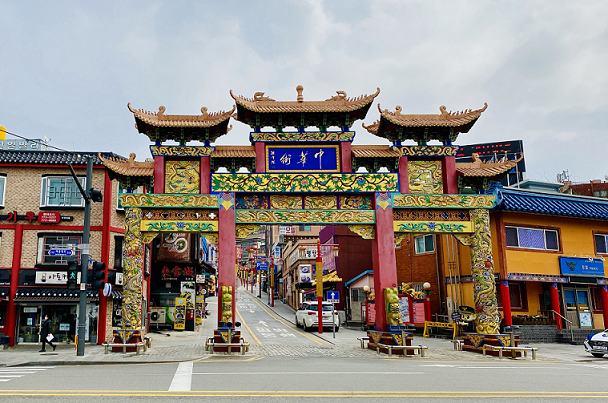 The Entrance of Chinatown
