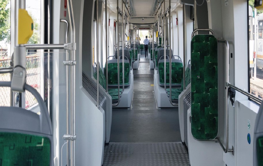 Inside of Trams (sustainable-bus.com)