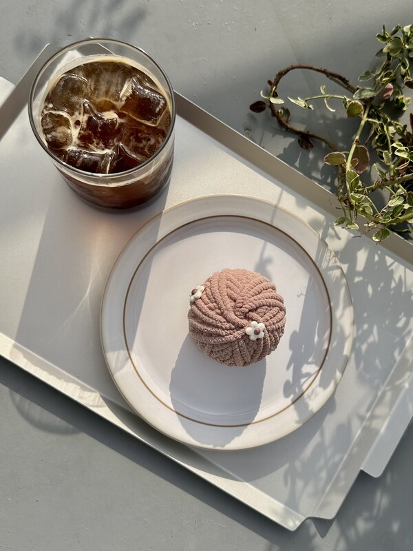 Le Montblanc’s Wool-Shaped Cake