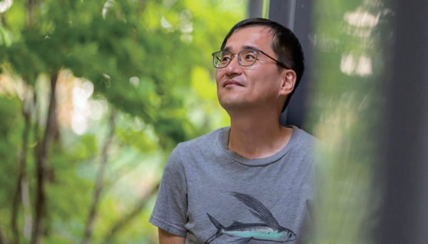 Kim Yeon-su Observing the World (Kim Yeon-su Observing the World)