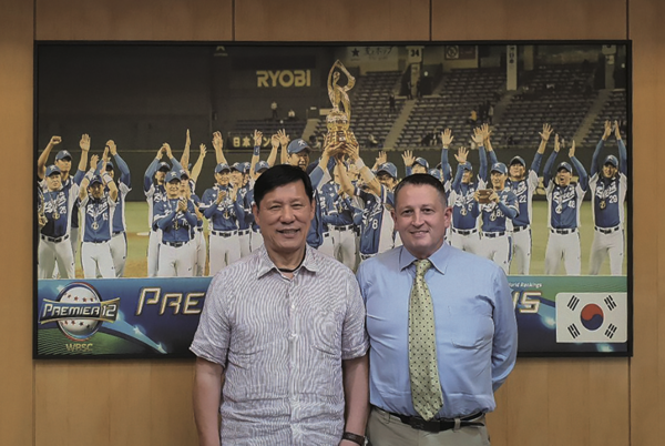 Professor Thomas at The Korean Baseball Organization