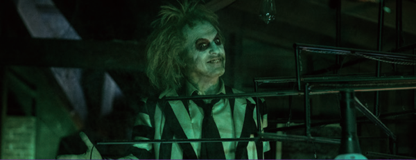 Lydia Encounters Beetlejuice Again(imdb.com)