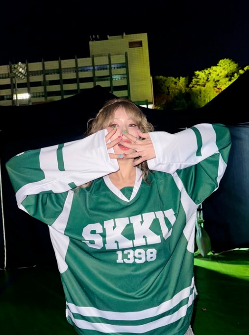 United Through Festival Merchandise (@somsomi0309)