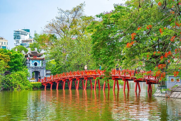 Huc Bridge (exploretravel.com)