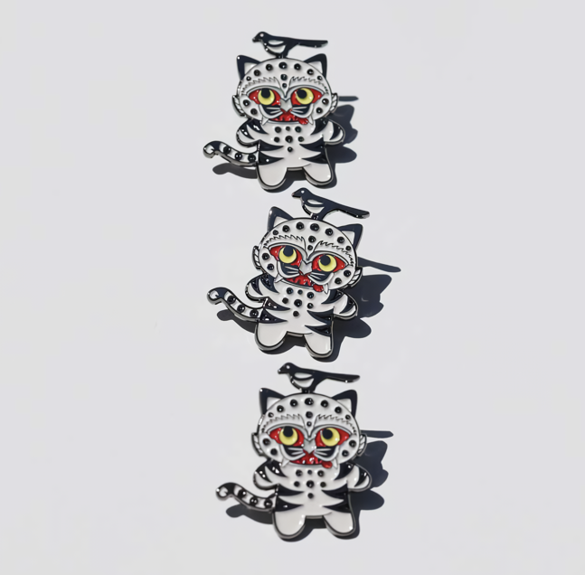 The Iconic Bestseller: Magpie Tiger Badge (museumshop.or.kr)